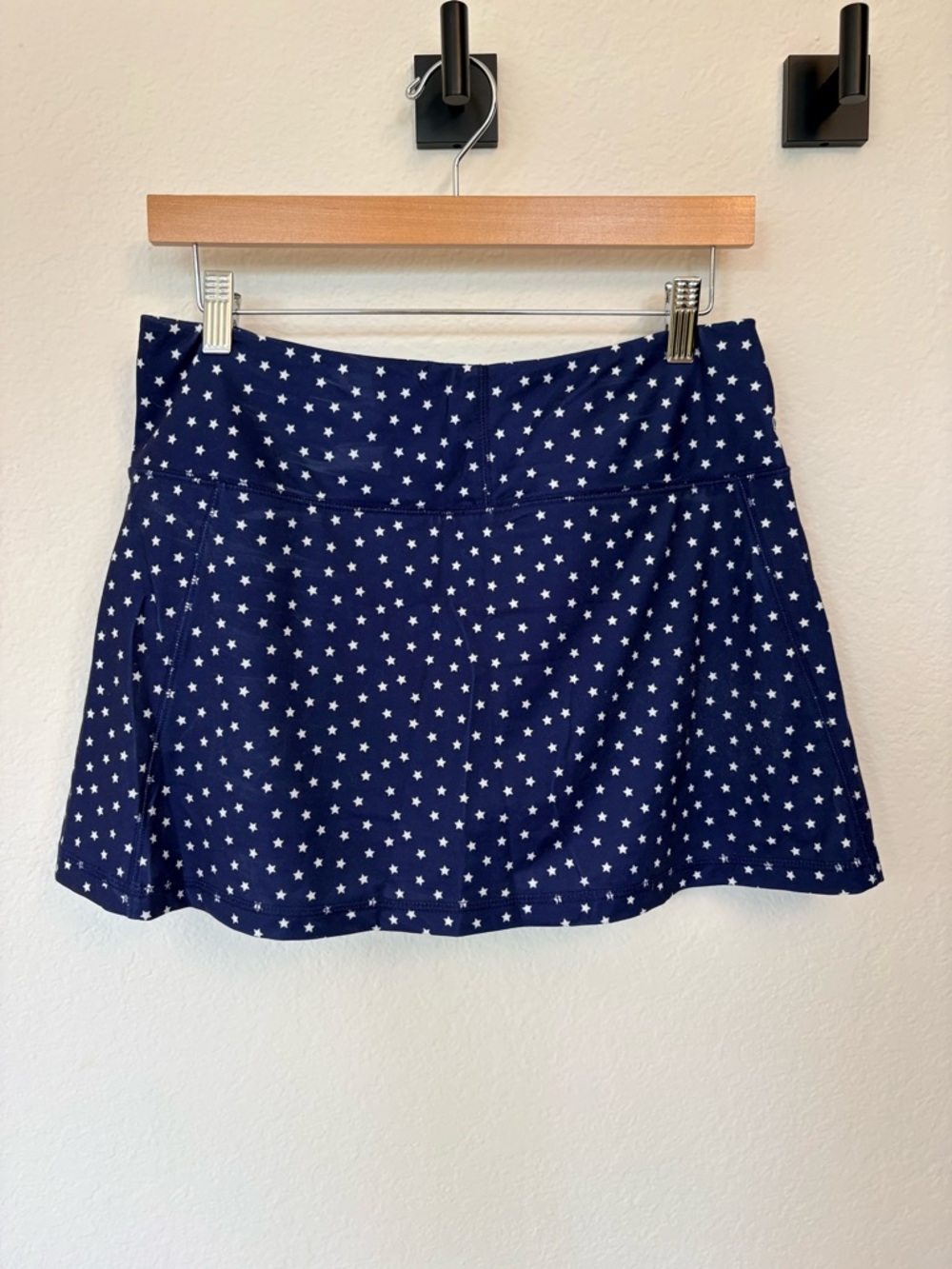 Vineyard Vines Navy Star Print Skort - Picture 2 of 3